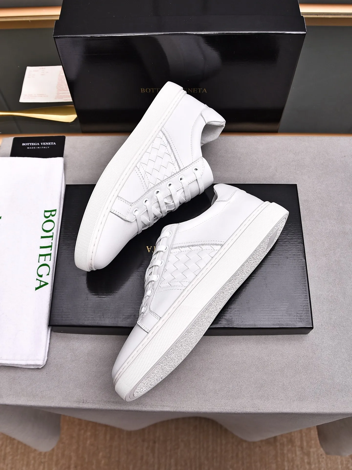 Men's shoes 💰480 [Lace-up series] BOTTEG* VENET* - high-end boutique Size: 38-44 (45 customized) BV new product, first-layer cowhide artificially woven classic style and contemporary fashion temperament harmoniously blend, rubber soles are light and flexible, water-dyed cowhide pads! [Taobao, Tmall, and live streaming are the first choices]